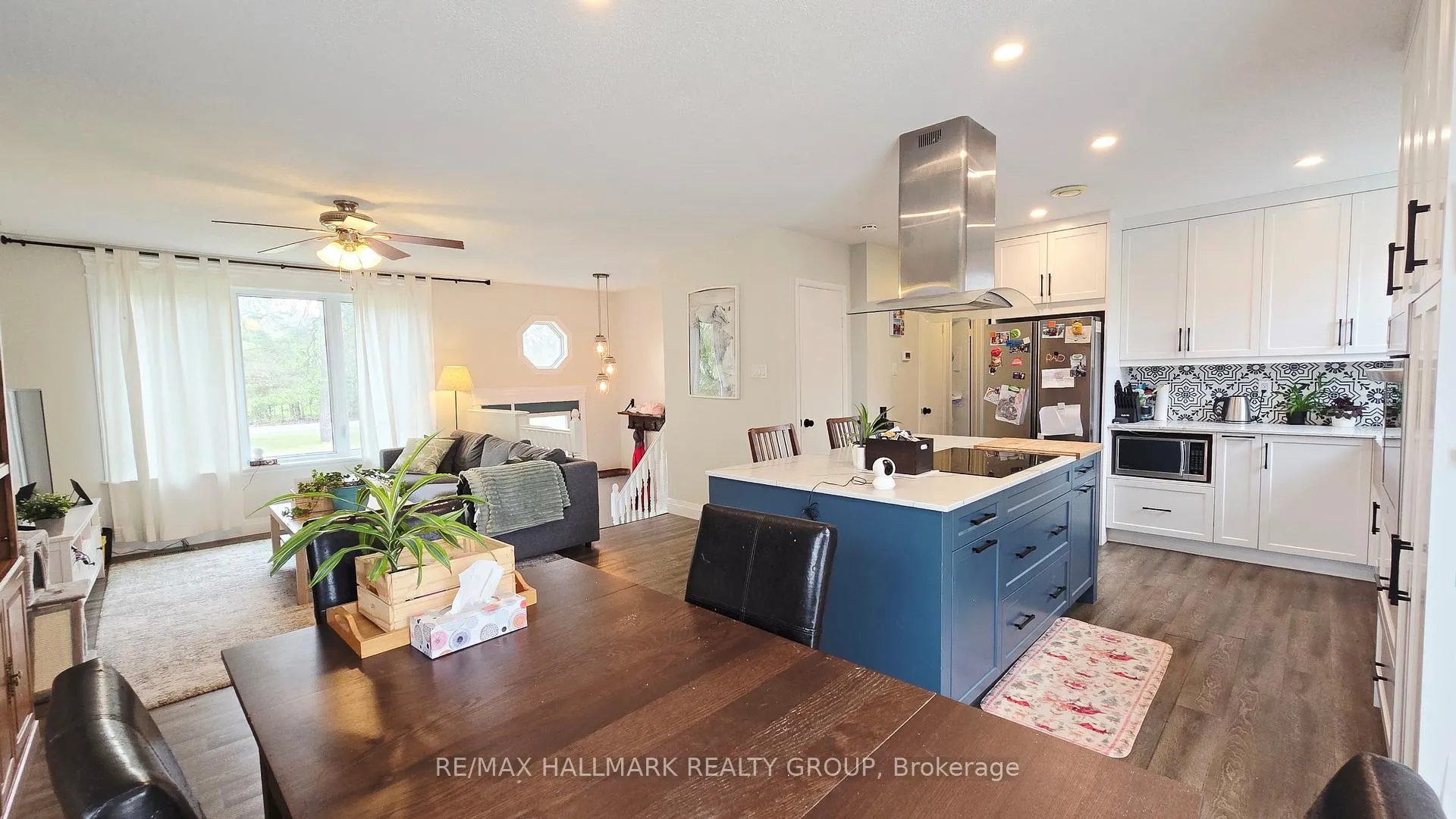 Photo 3 of 244 Baldwin Street, Ottawa, Constance Bay — HOMEH