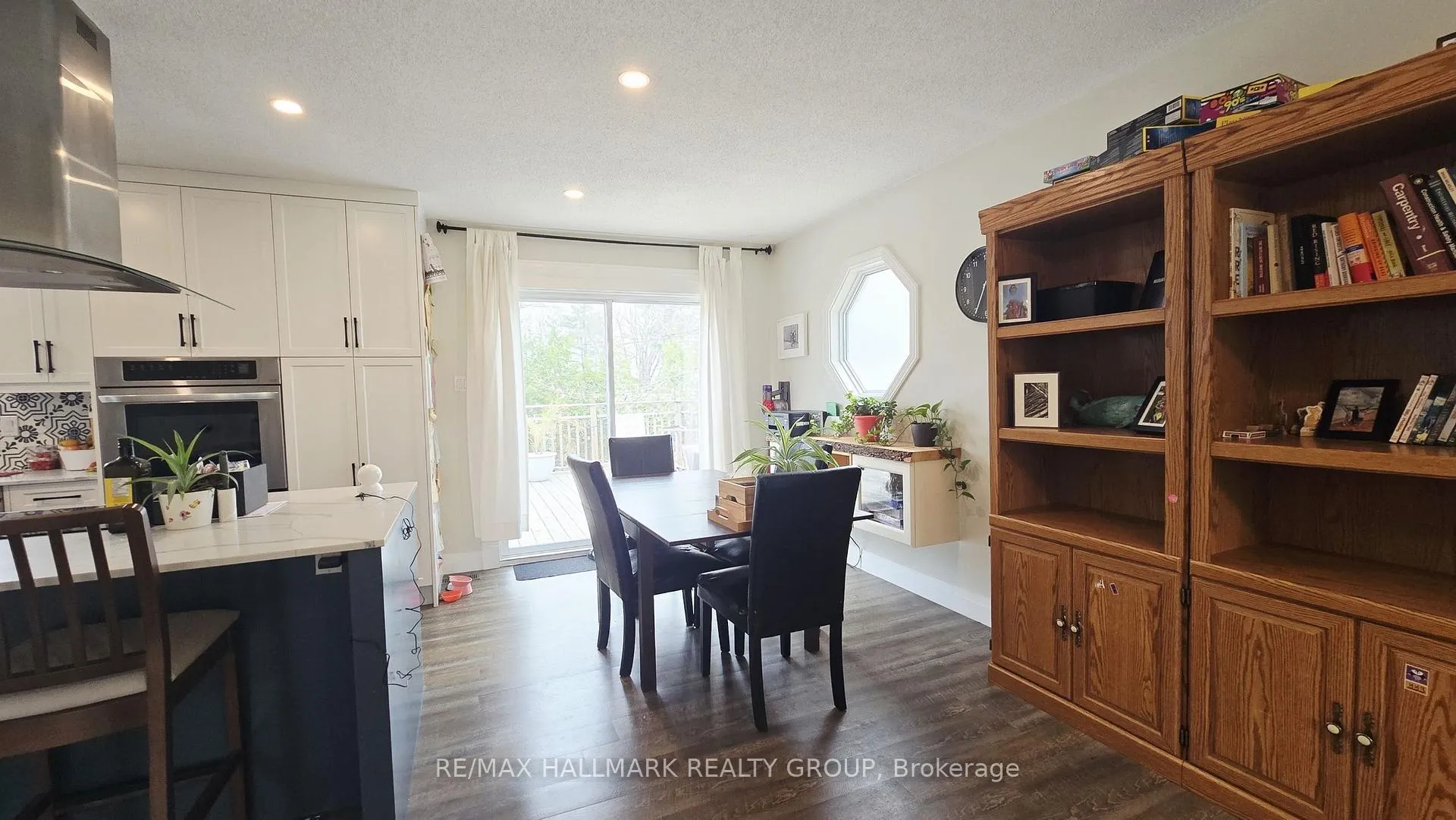 Photo 4 of 244 Baldwin Street, Ottawa, Constance Bay — HOMEH