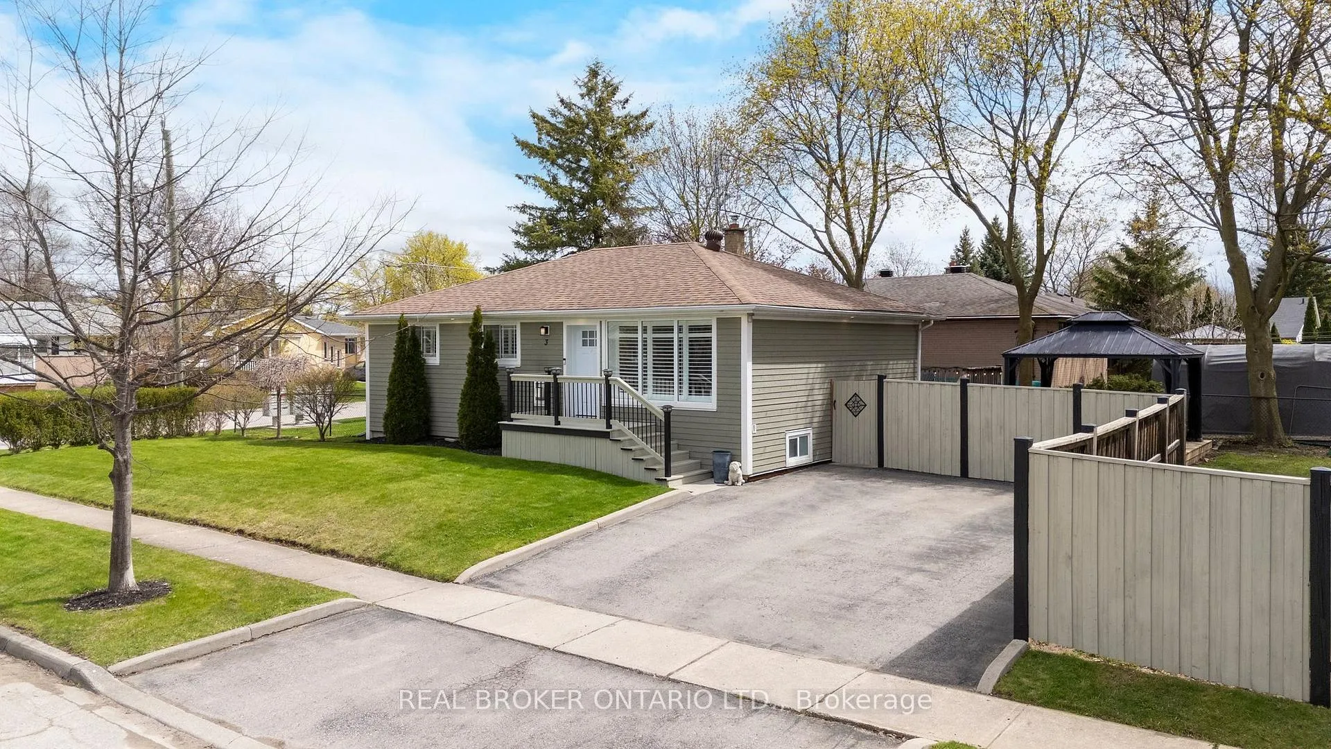 Photo 2 of 3 Allen Road, Halton Hills, Georgetown — HOMEH