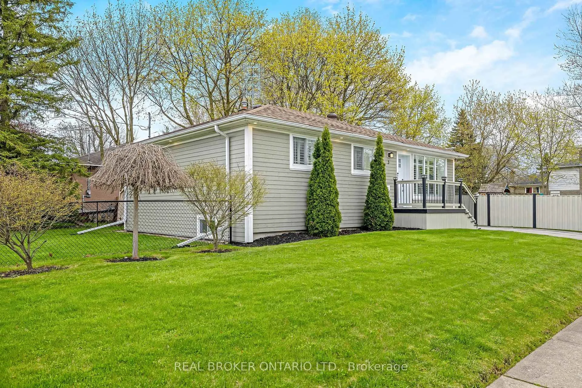 Photo 5 of 3 Allen Road, Halton Hills, Georgetown — HOMEH