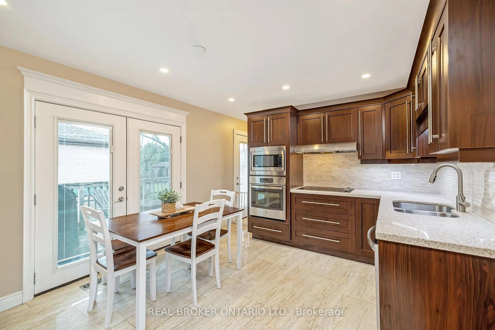 Photo 11 of 3 Allen Road, Halton Hills, Georgetown — HOMEH