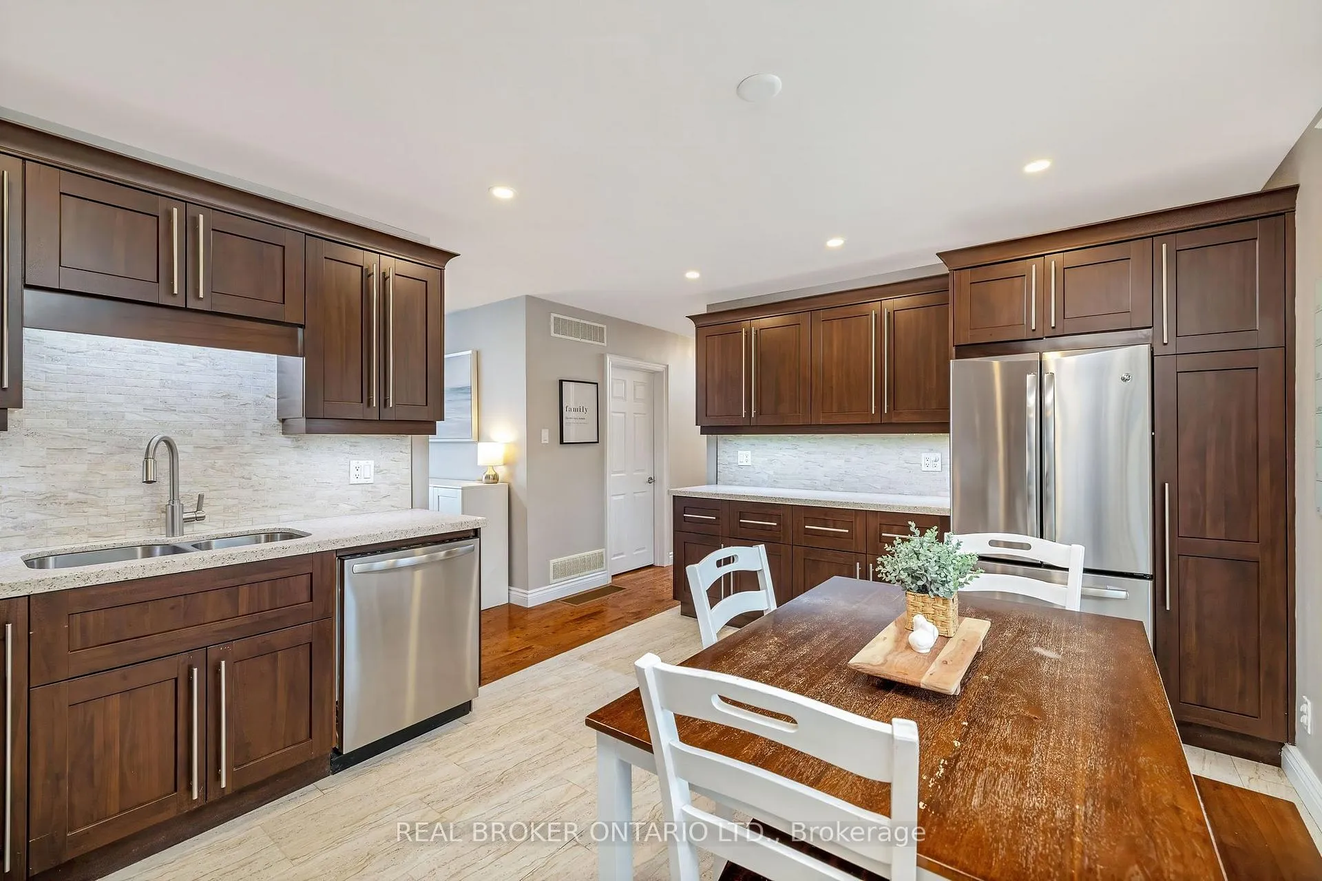 Photo 13 of 3 Allen Road, Halton Hills, Georgetown — HOMEH