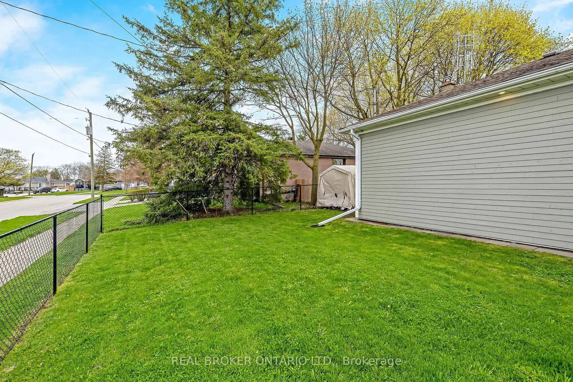 Photo 37 of 3 Allen Road, Halton Hills, Georgetown — HOMEH