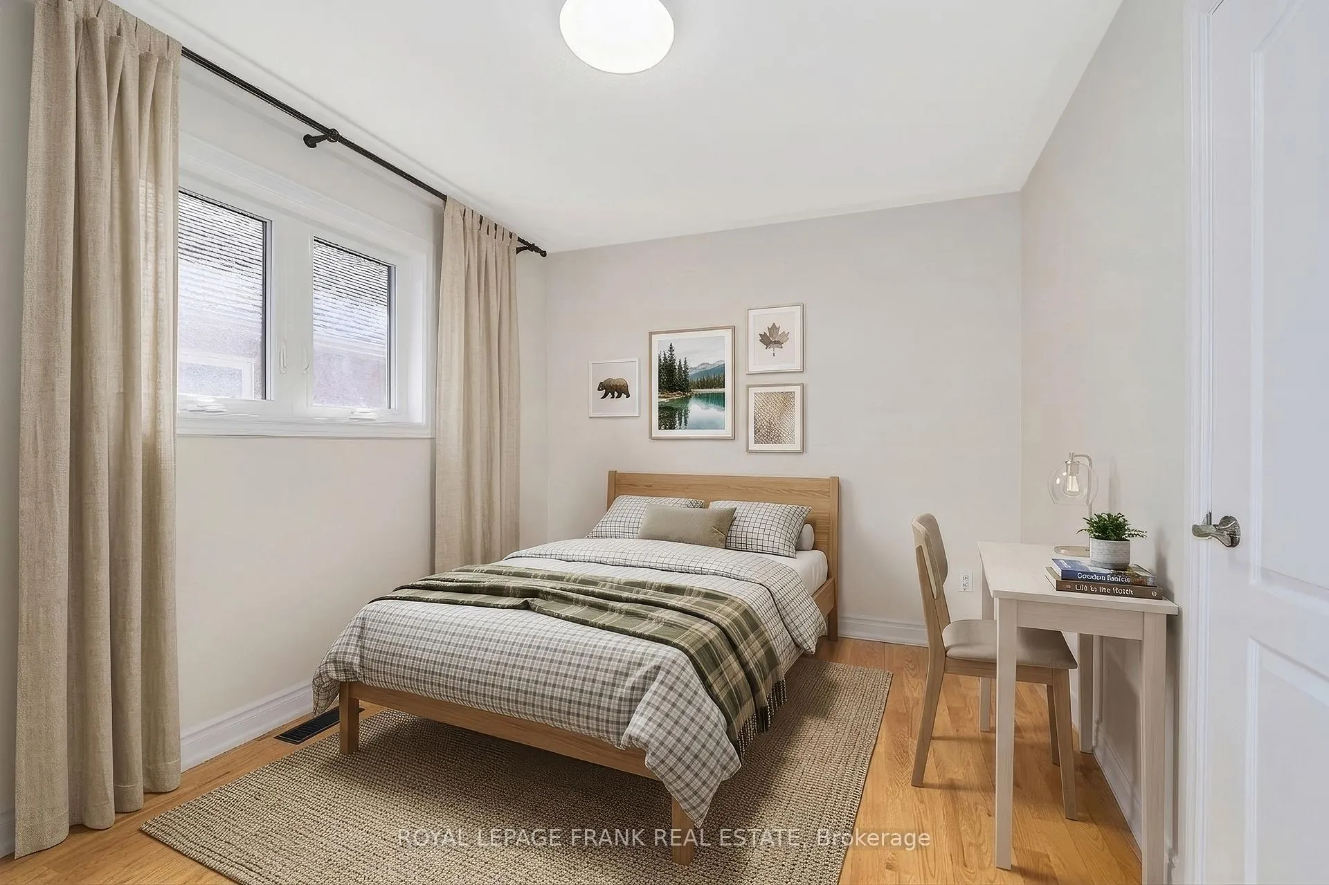 Photo 18 of 16 Treen Crescent, Whitby, Rolling Acres — HOMEH