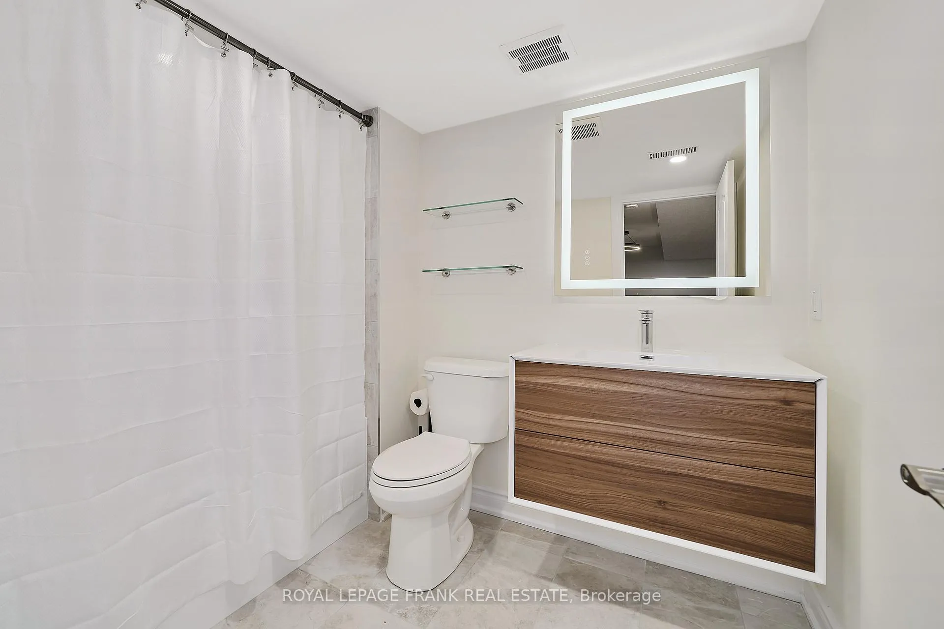 Photo 25 of 16 Treen Crescent, Whitby, Rolling Acres — HOMEH