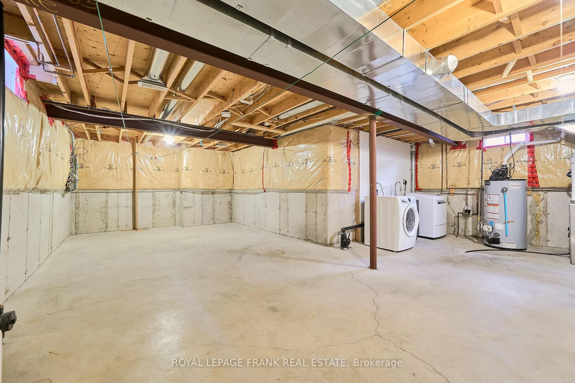 Photo 26 of 16 Treen Crescent, Whitby, Rolling Acres — HOMEH