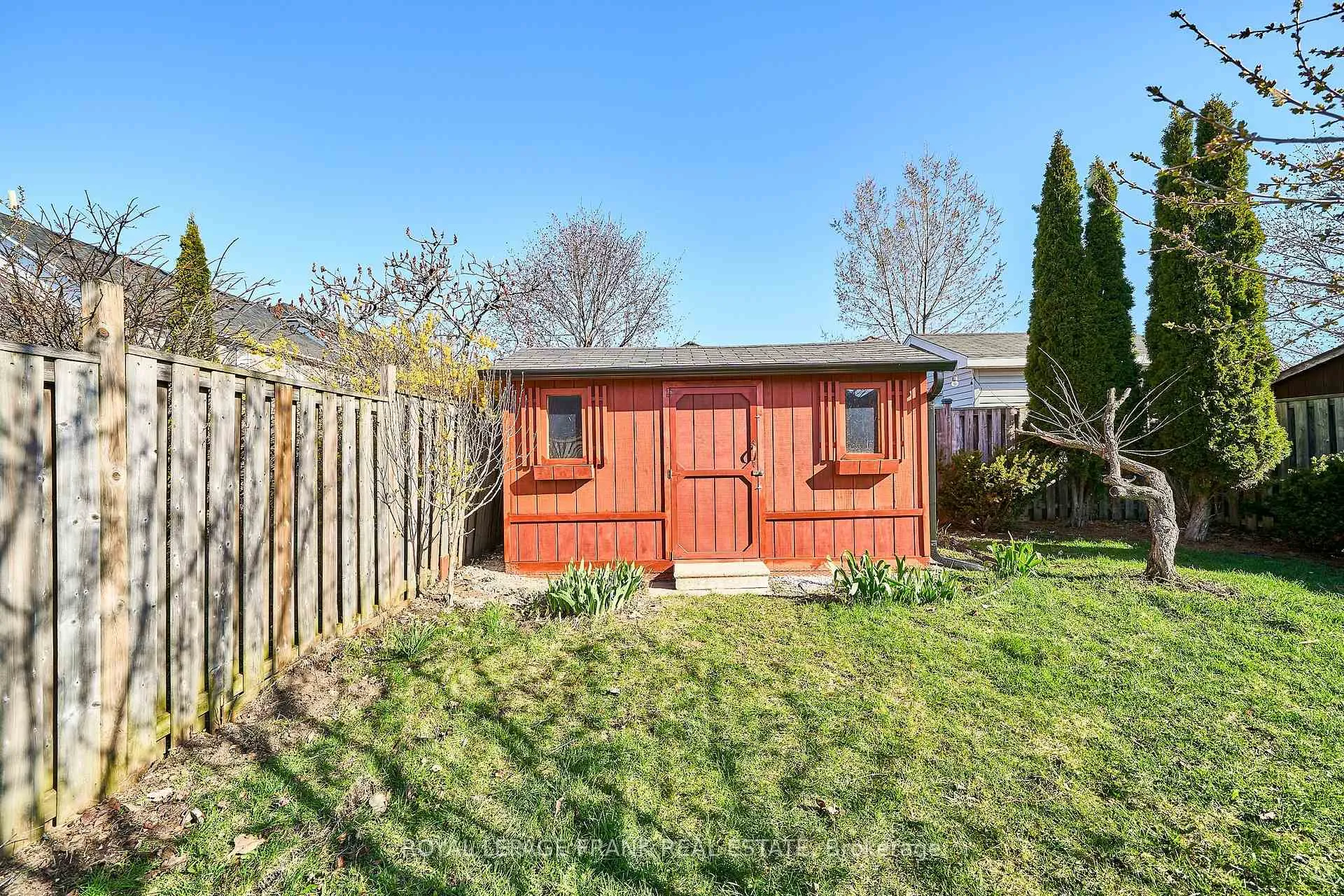 Photo 28 of 16 Treen Crescent, Whitby, Rolling Acres — HOMEH