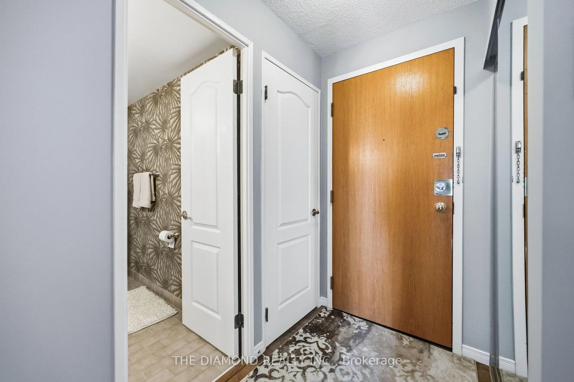 Photo 9 of Unit 1603, 61 Markbrook Lane, Etobicoke, Mount Olive-Silverstone-Jamestown — HOMEH