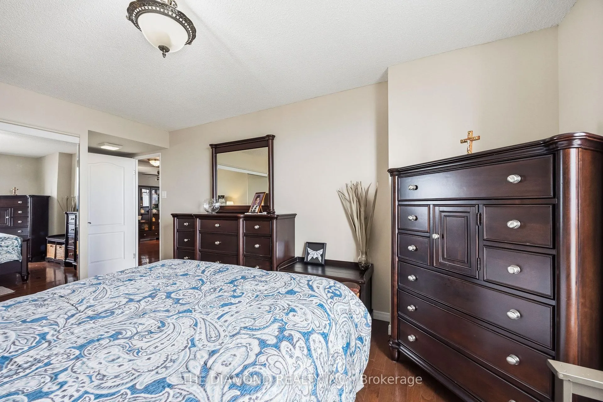 Photo 31 of Unit 1603, 61 Markbrook Lane, Etobicoke, Mount Olive-Silverstone-Jamestown — HOMEH