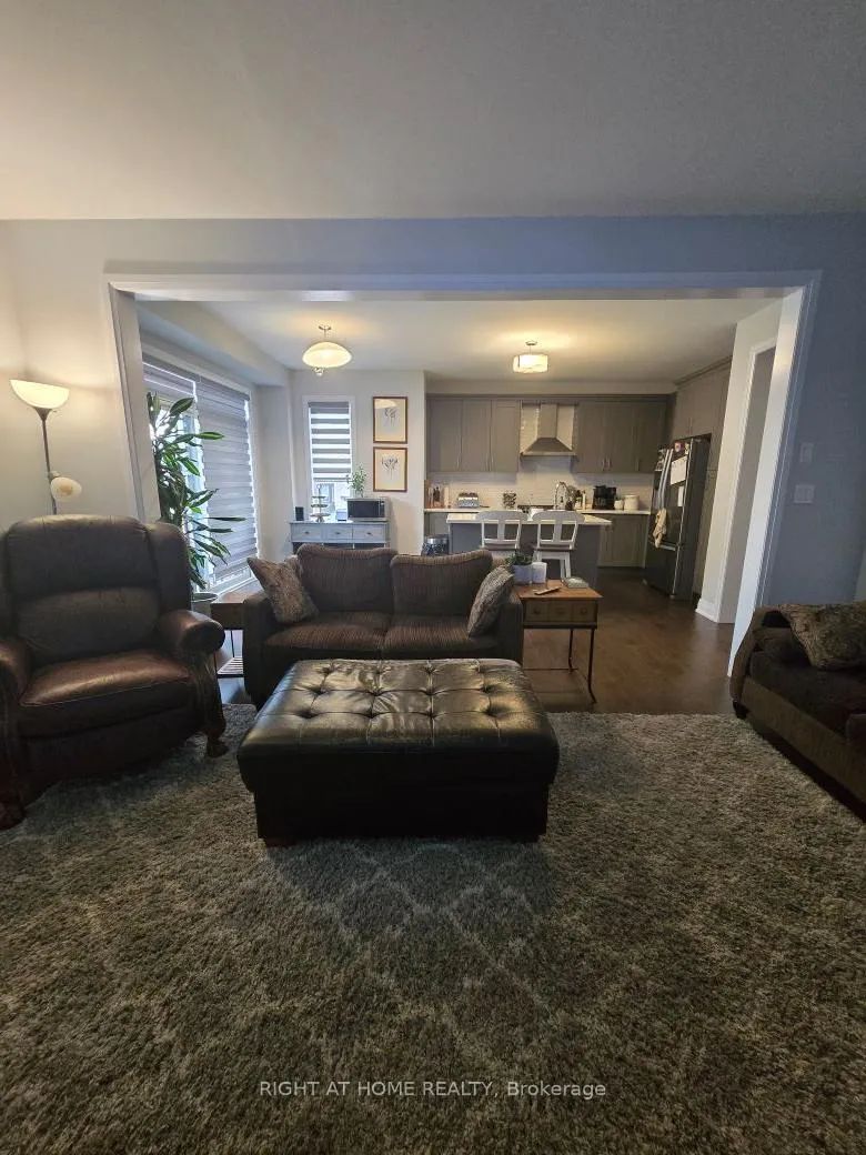 Photo 9 of 2 Periwinkle Road, Springwater, Midhurst — HOMEH