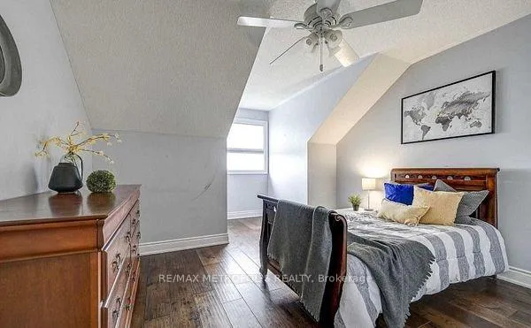 Photo 11 of Unit Main, 179 Cornish Drive, Clarington, Courtice — HOMEH