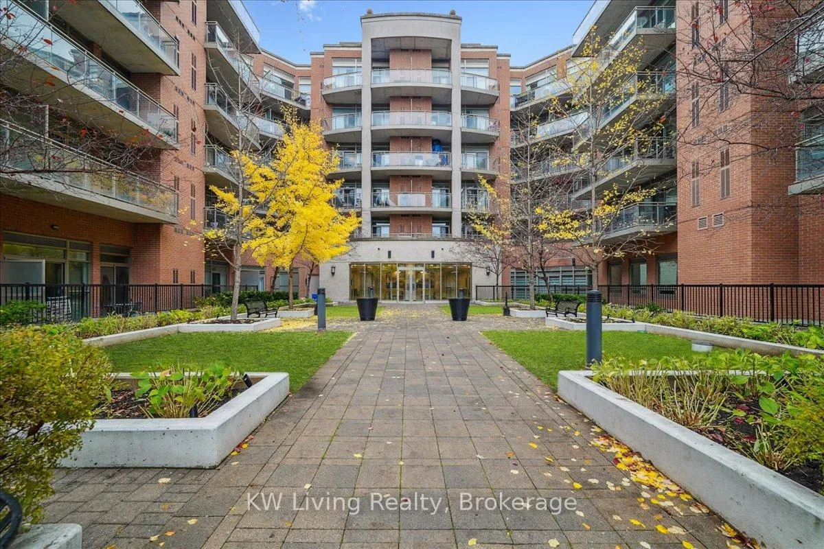 Photo 3 of Unit 112, 281 Woodbridge Avenue, Vaughan, West Woodbridge — HOMEH