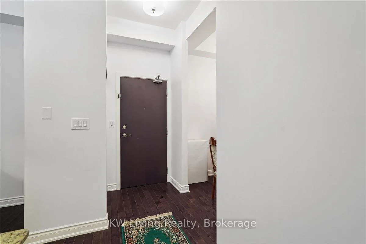 Photo 6 of Unit 112, 281 Woodbridge Avenue, Vaughan, West Woodbridge — HOMEH