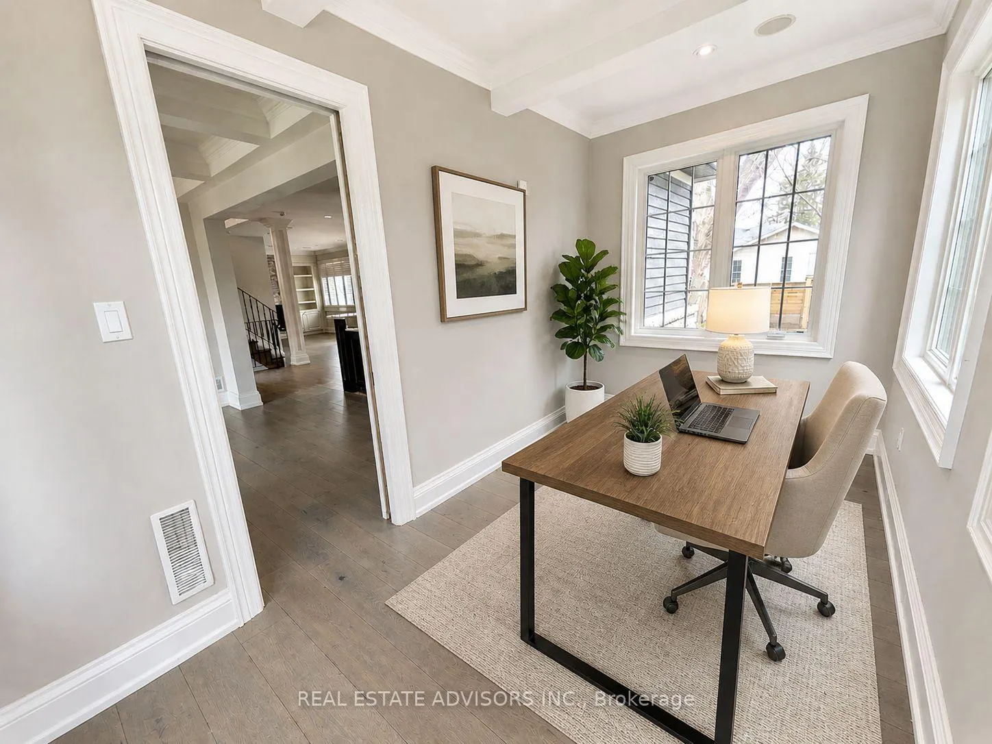 Photo 8 of 428 Maplehurst Avenue, Oakville, West — HOMEH