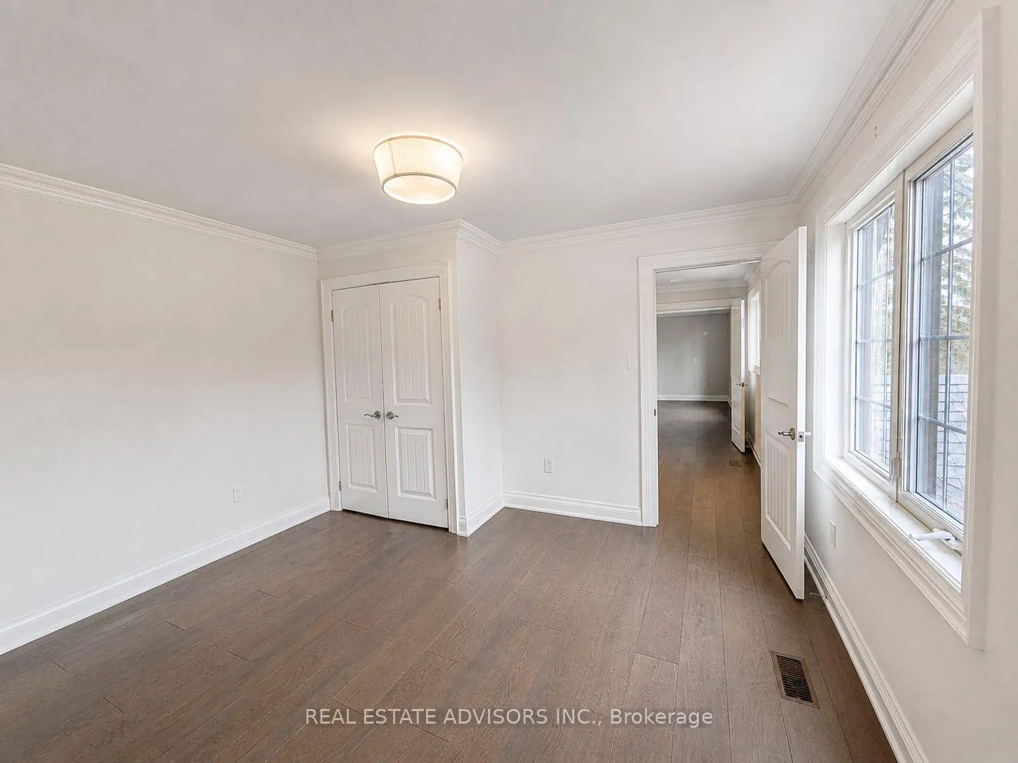 Photo 15 of 428 Maplehurst Avenue, Oakville, West — HOMEH