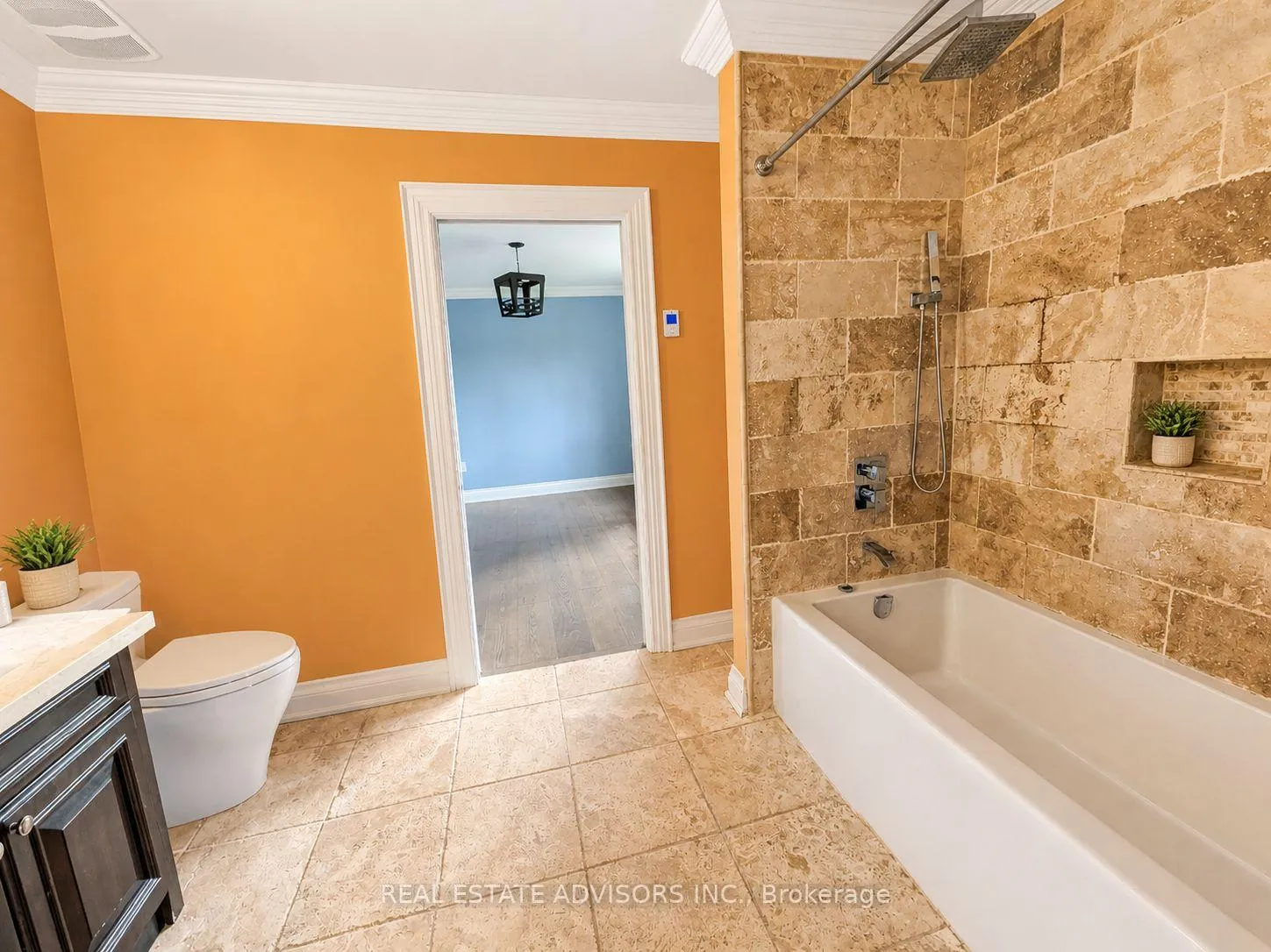 Photo 20 of 428 Maplehurst Avenue, Oakville, West — HOMEH