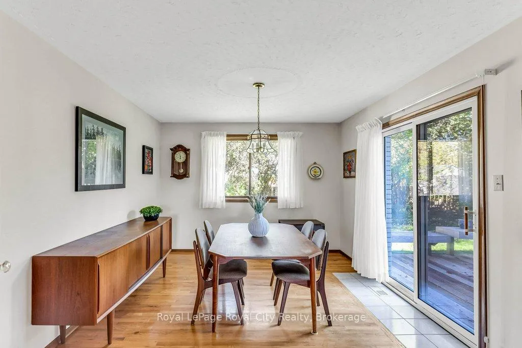 Photo 17 of 40 Keats Crescent, Guelph, Kortright West — HOMEH