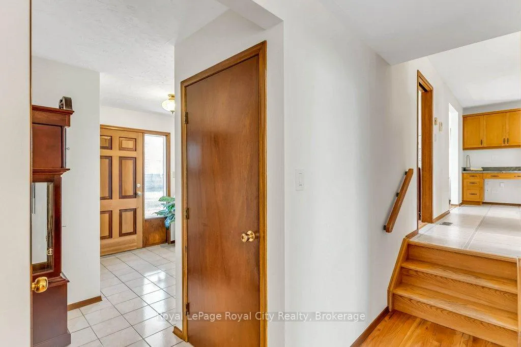 Photo 23 of 40 Keats Crescent, Guelph, Kortright West — HOMEH