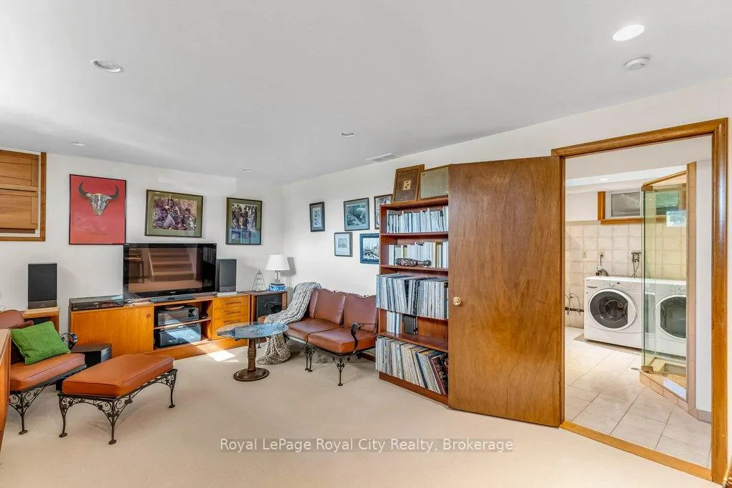 Photo 25 of 40 Keats Crescent, Guelph, Kortright West — HOMEH
