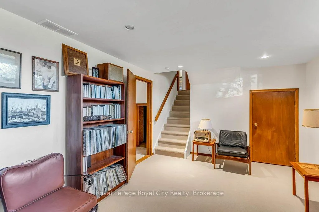 Photo 26 of 40 Keats Crescent, Guelph, Kortright West — HOMEH