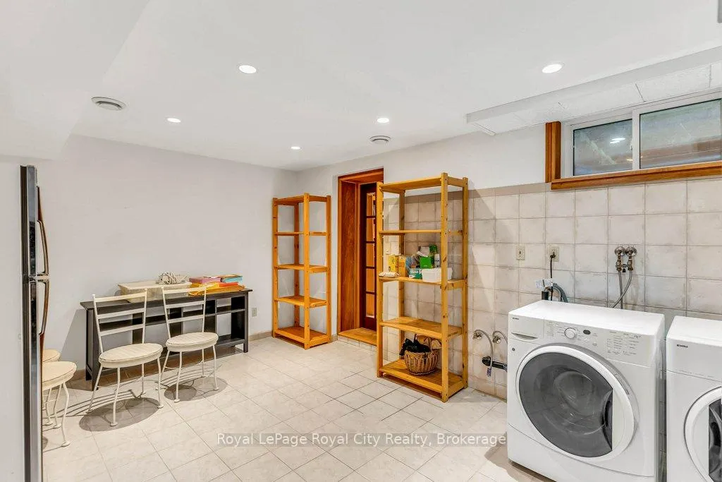 Photo 27 of 40 Keats Crescent, Guelph, Kortright West — HOMEH