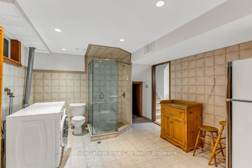Photo 28 of 40 Keats Crescent, Guelph, Kortright West — HOMEH