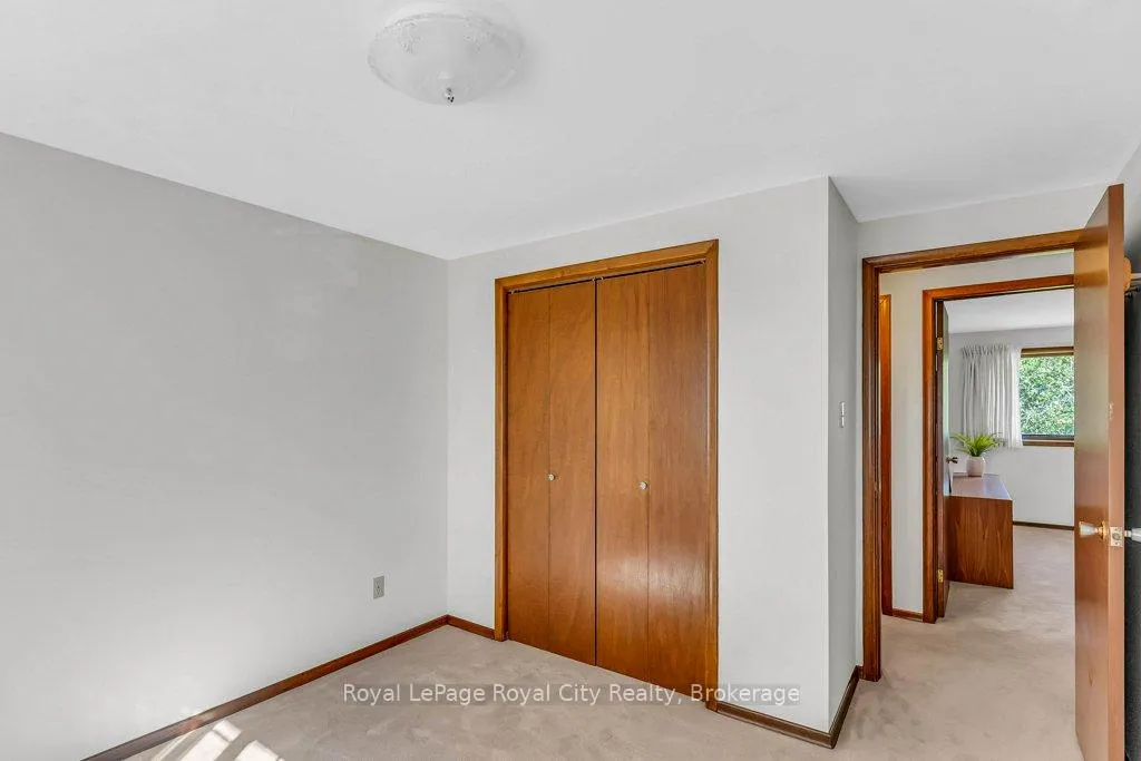 Photo 38 of 40 Keats Crescent, Guelph, Kortright West — HOMEH