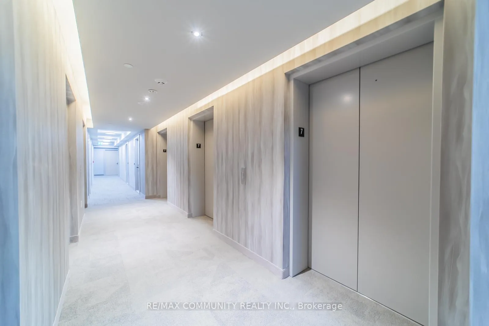 Photo 4 of Unit 716, 195 Commerce Street, Vaughan, Vaughan Corporate Centre — HOMEH