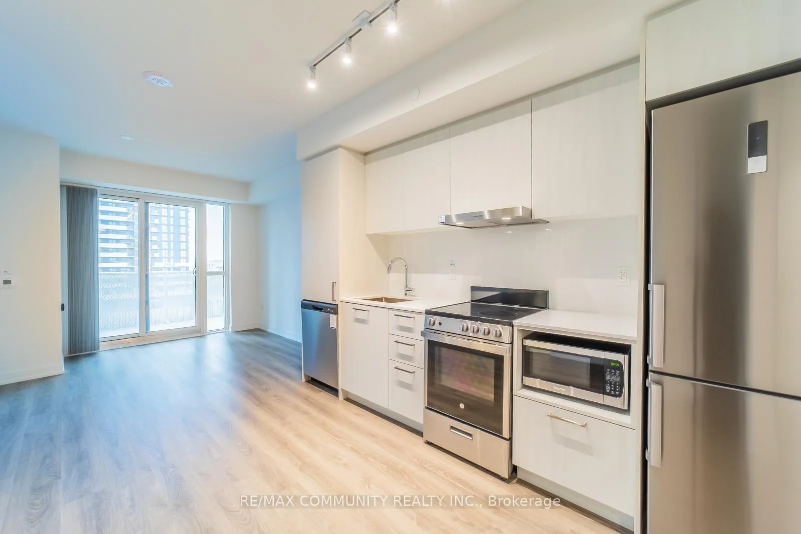 Photo 8 of Unit 716, 195 Commerce Street, Vaughan, Vaughan Corporate Centre — HOMEH