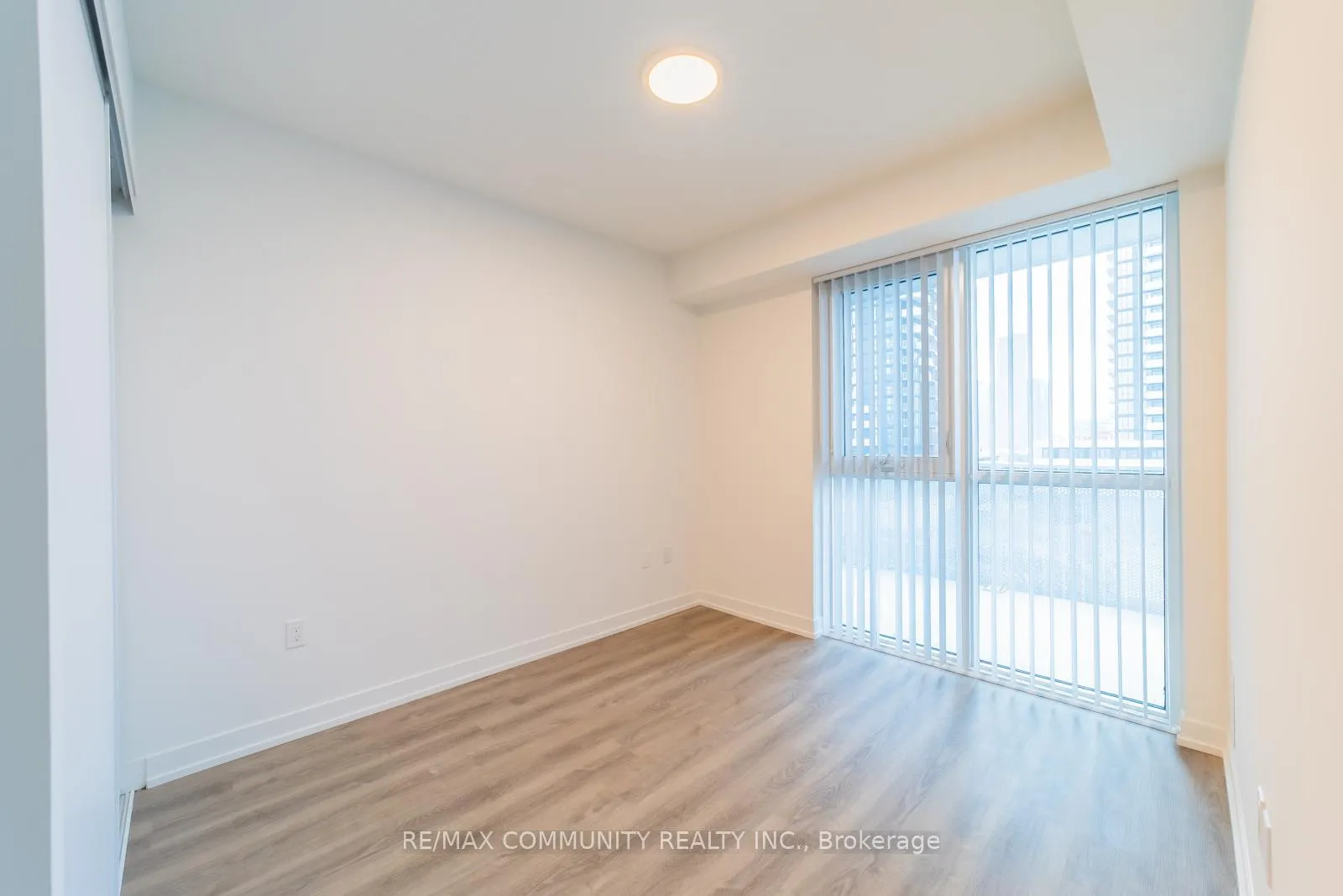 Photo 13 of Unit 716, 195 Commerce Street, Vaughan, Vaughan Corporate Centre — HOMEH