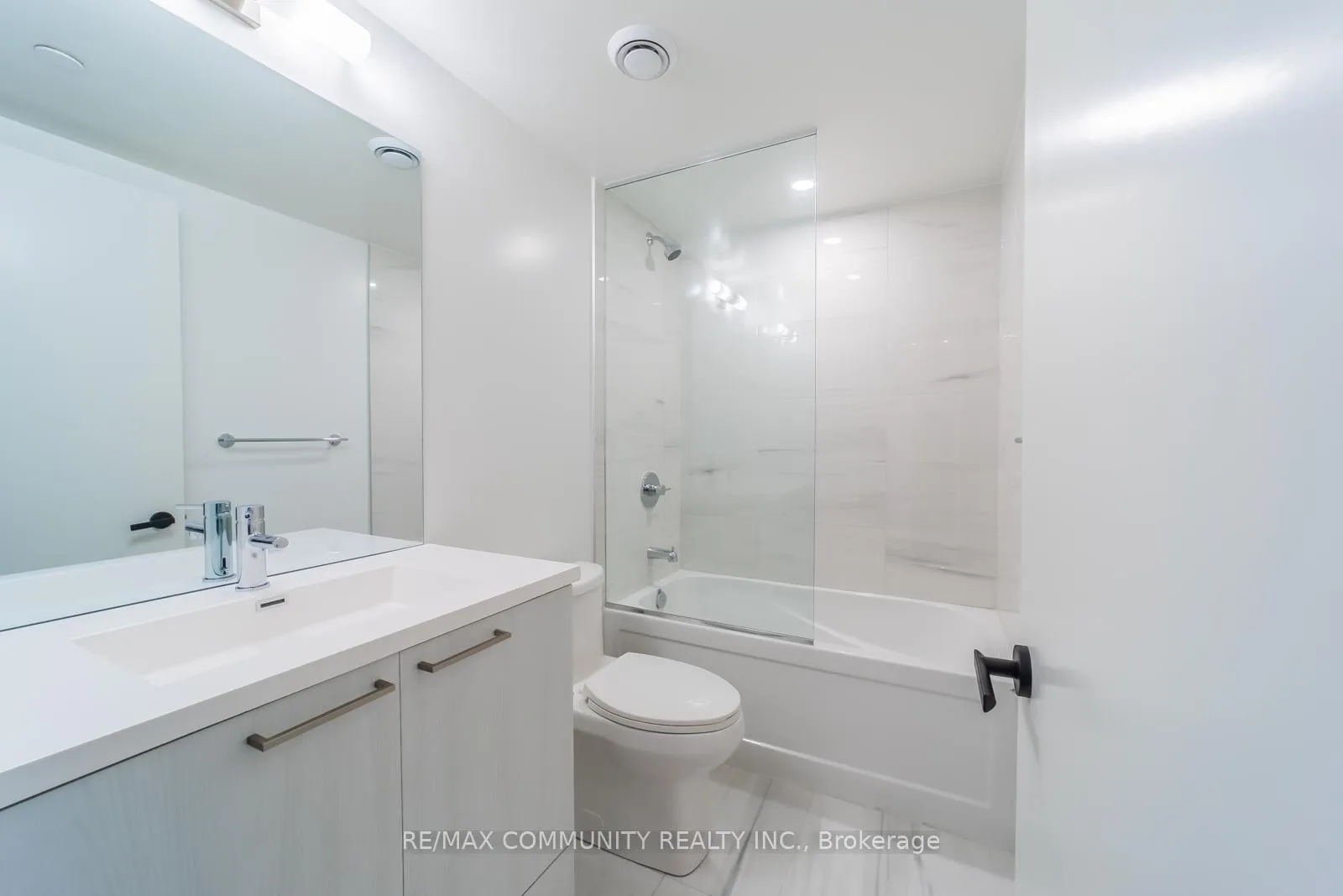 Photo 15 of Unit 716, 195 Commerce Street, Vaughan, Vaughan Corporate Centre — HOMEH