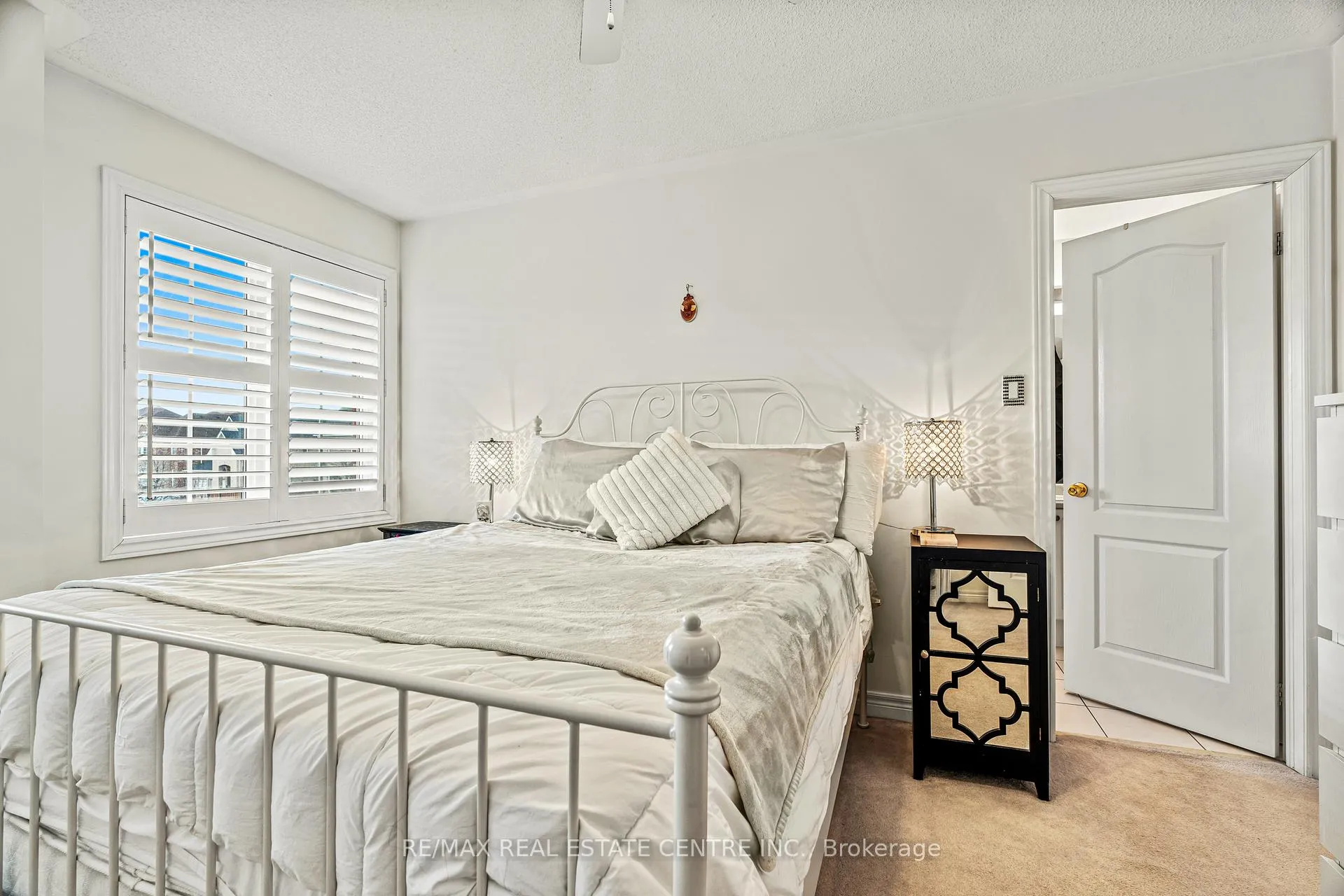 Photo 20 of 15 Helman Road, Brampton, Sandringham-Wellington — HOMEH