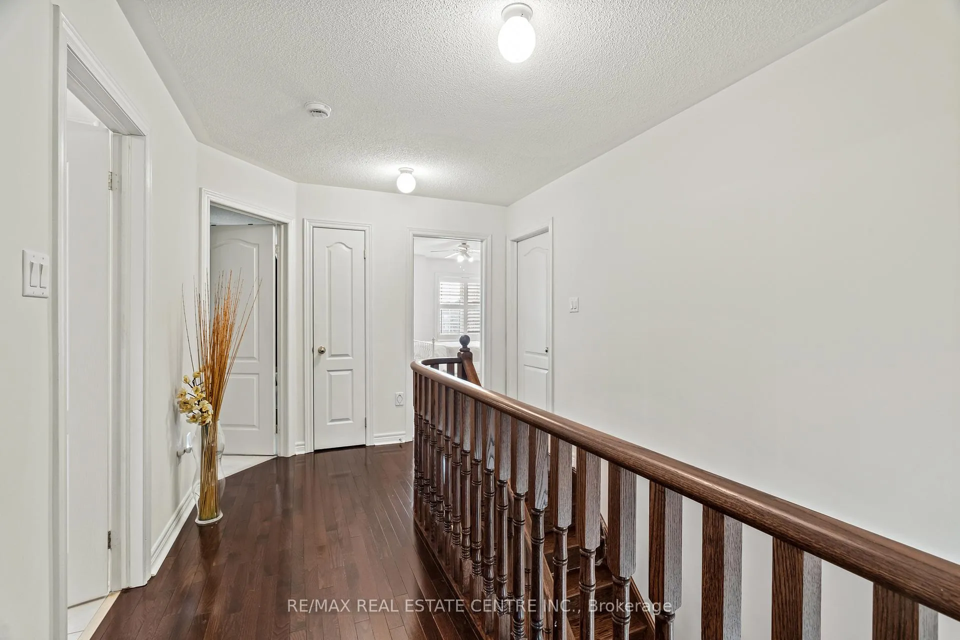 Photo 35 of 15 Helman Road, Brampton, Sandringham-Wellington — HOMEH