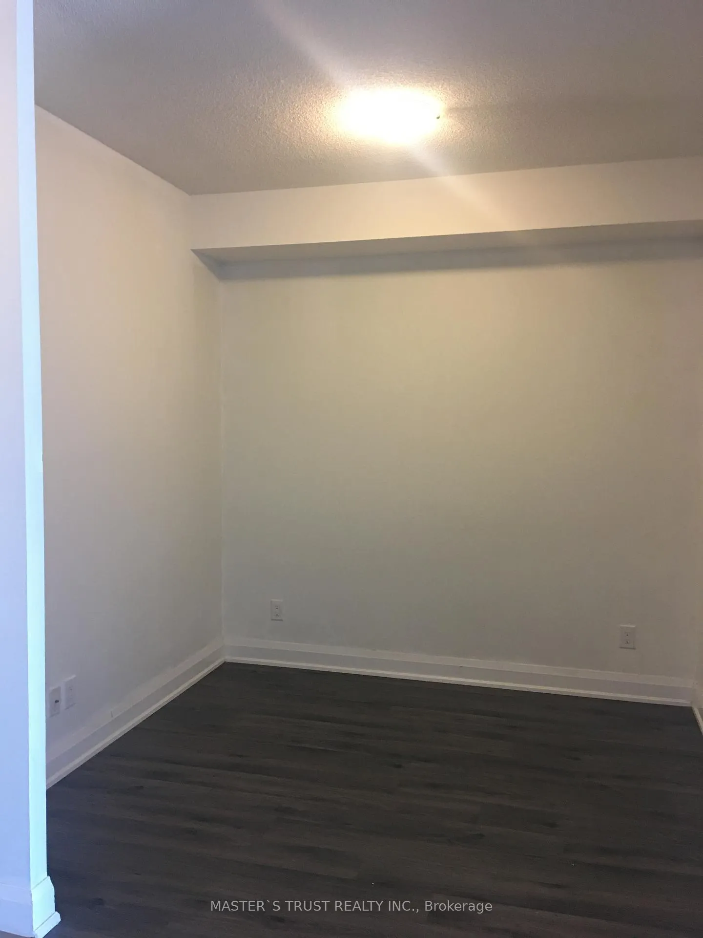 Photo 5 of Unit 621, 8228 Birchmount Road, Markham, Unionville — HOMEH