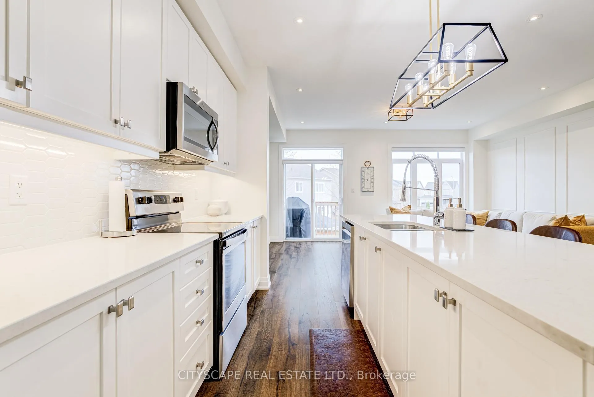 Photo 10 of 13 Porter Drive, Orangeville — HOMEH