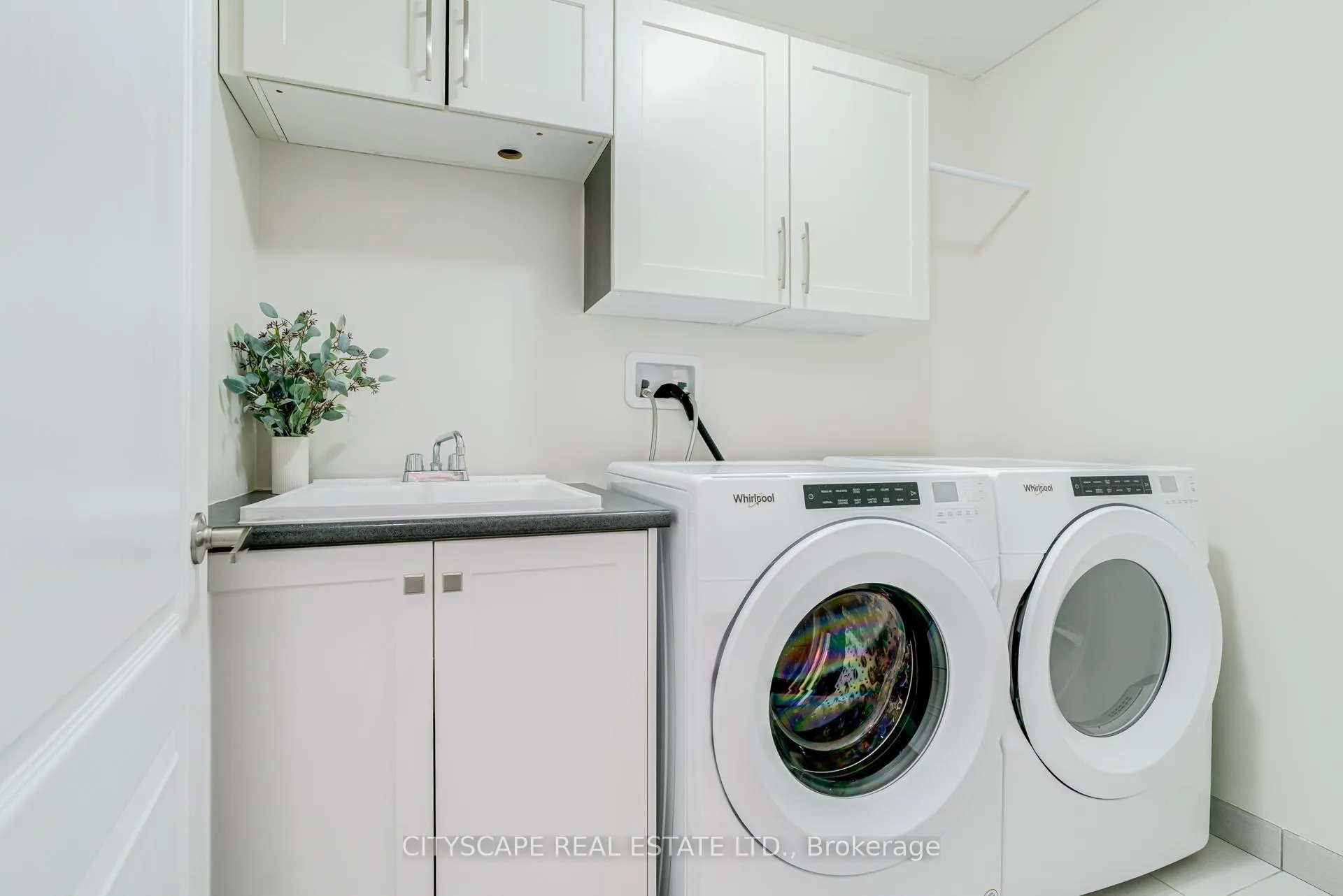 Photo 21 of 13 Porter Drive, Orangeville — HOMEH