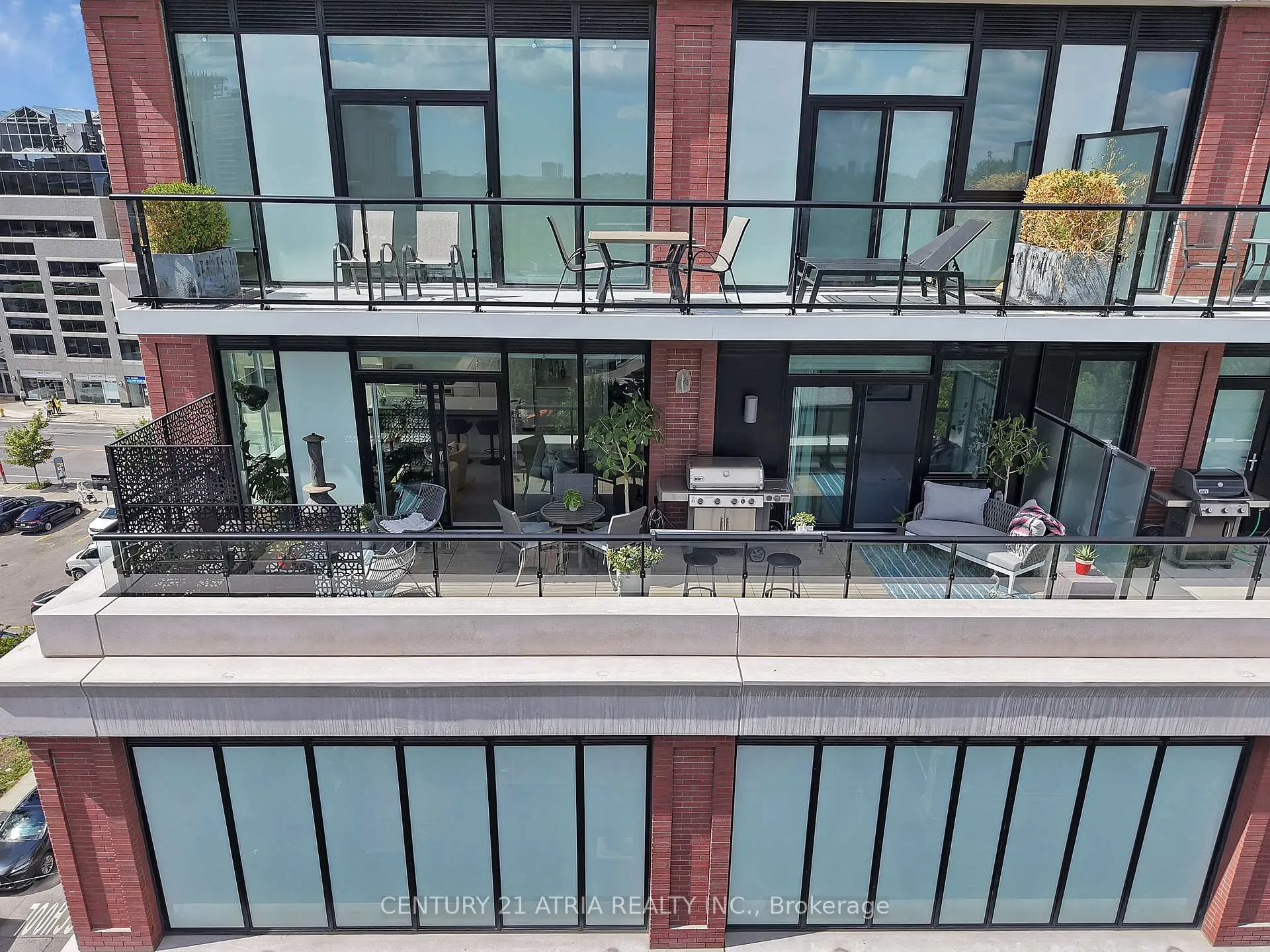 Photo 3 of Unit 511, 1 Belsize Drive, Toronto, Mount Pleasant West — HOMEH