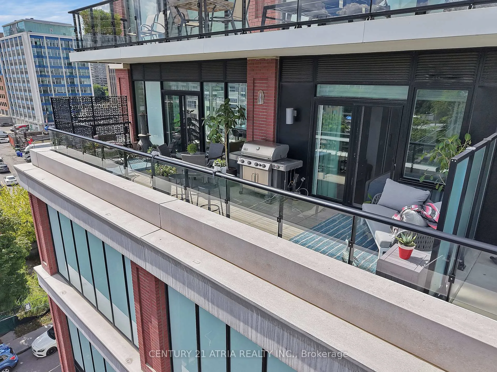 Photo 4 of Unit 511, 1 Belsize Drive, Toronto, Mount Pleasant West — HOMEH