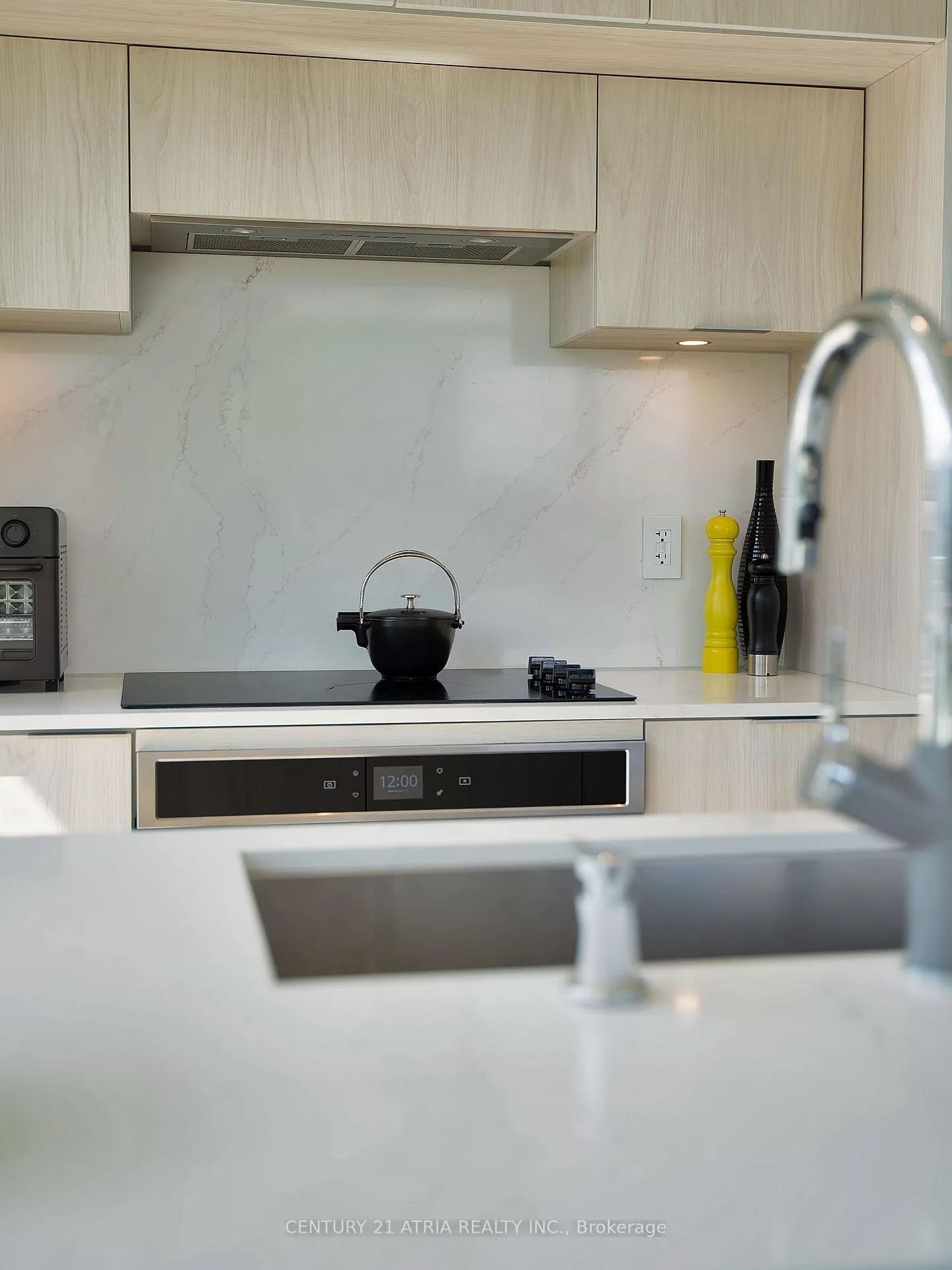 Photo 35 of Unit 511, 1 Belsize Drive, Toronto, Mount Pleasant West — HOMEH