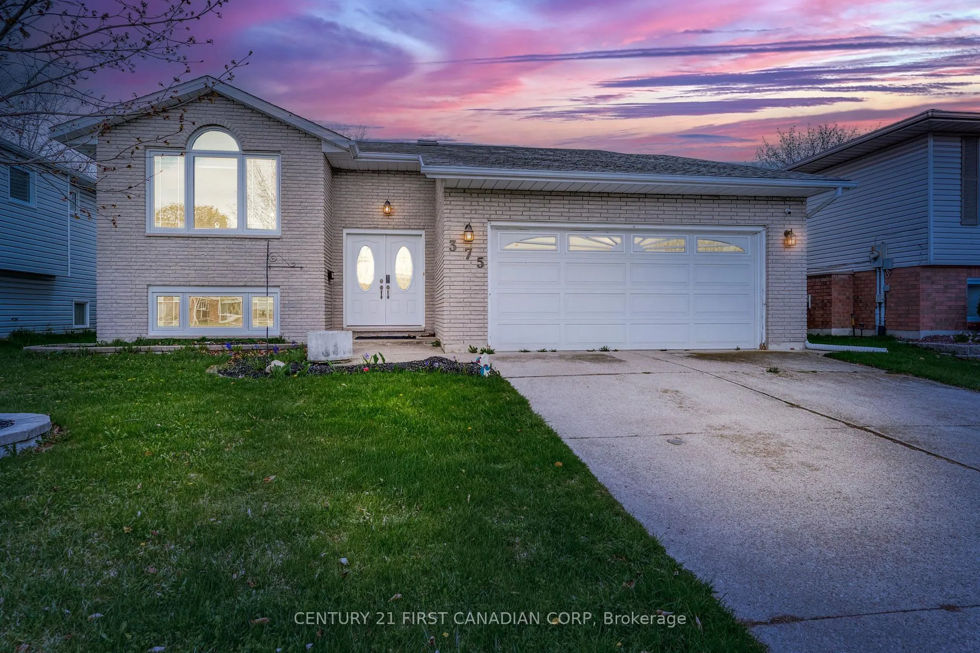 Photo 2 of 375 Trudeau Drive, Sarnia — HOMEH