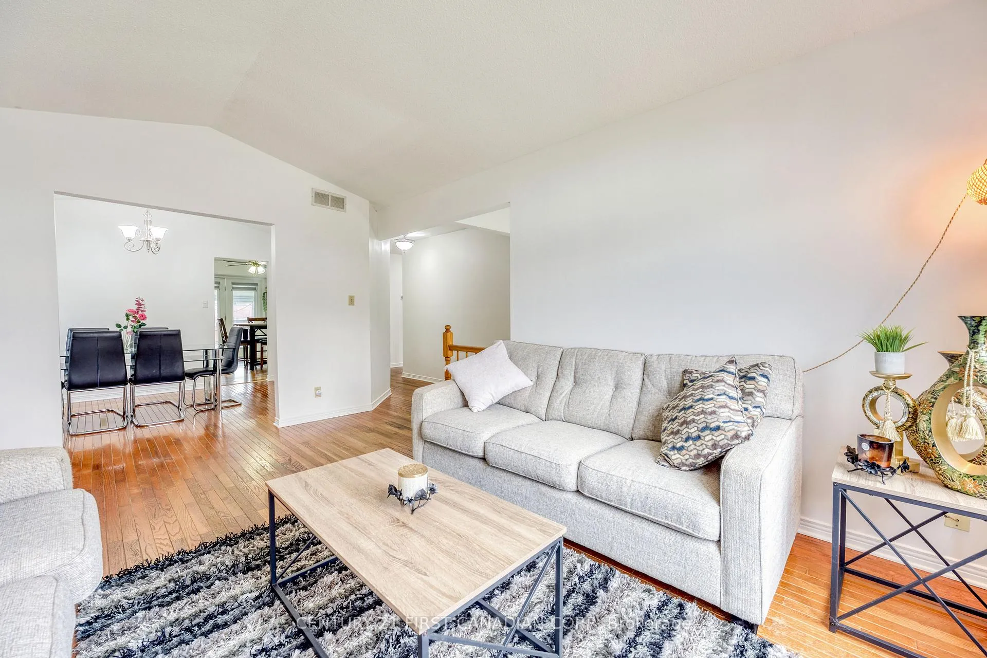 Photo 7 of 375 Trudeau Drive, Sarnia — HOMEH