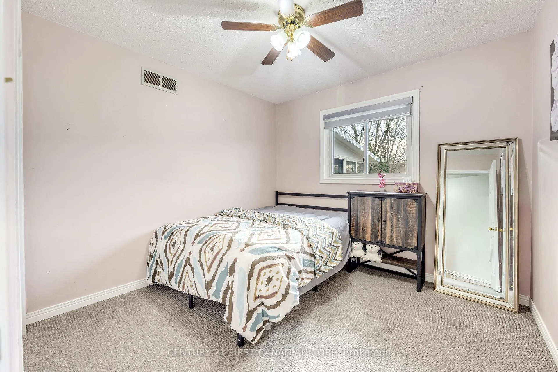 Photo 18 of 375 Trudeau Drive, Sarnia — HOMEH