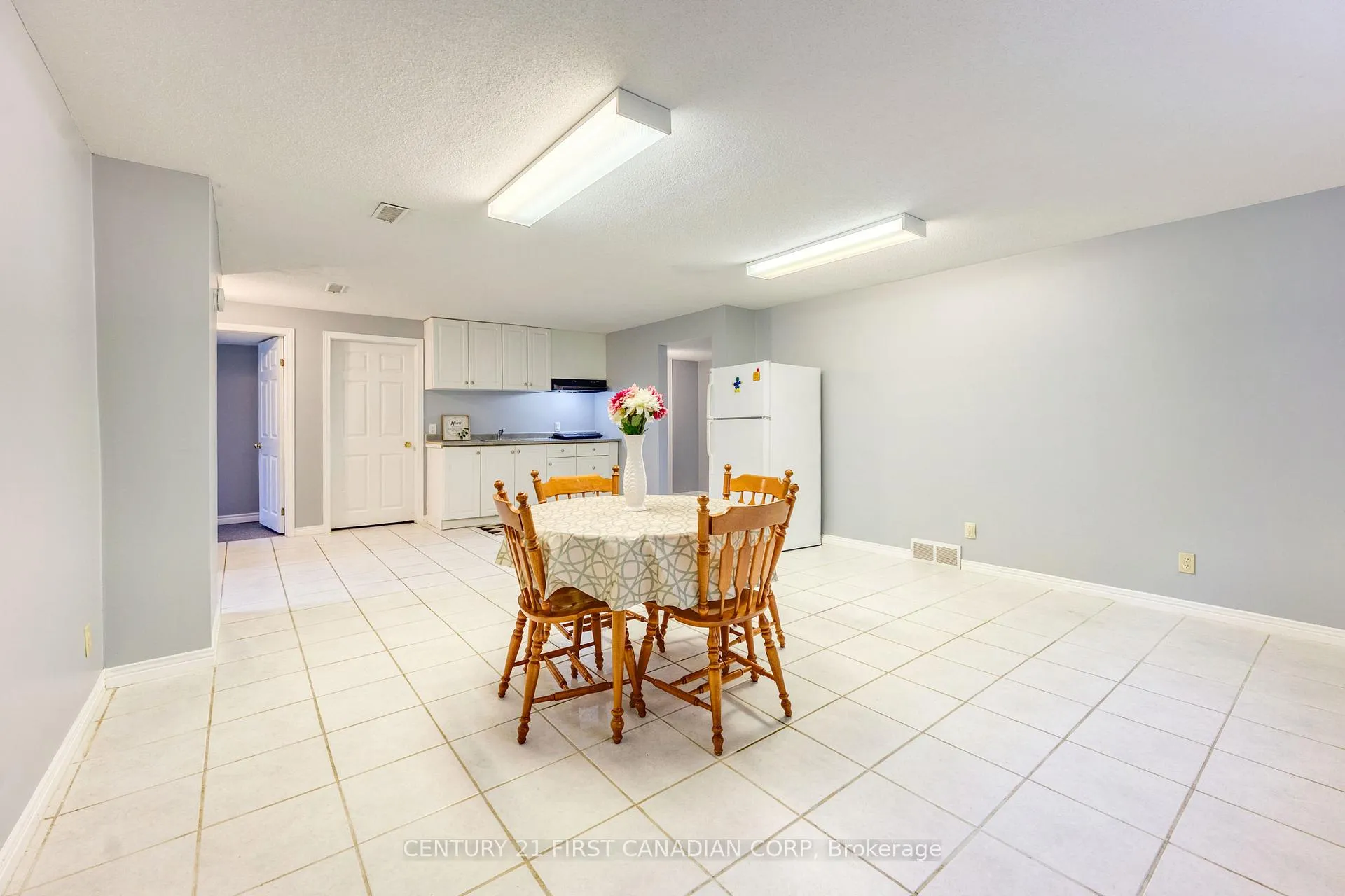 Photo 20 of 375 Trudeau Drive, Sarnia — HOMEH