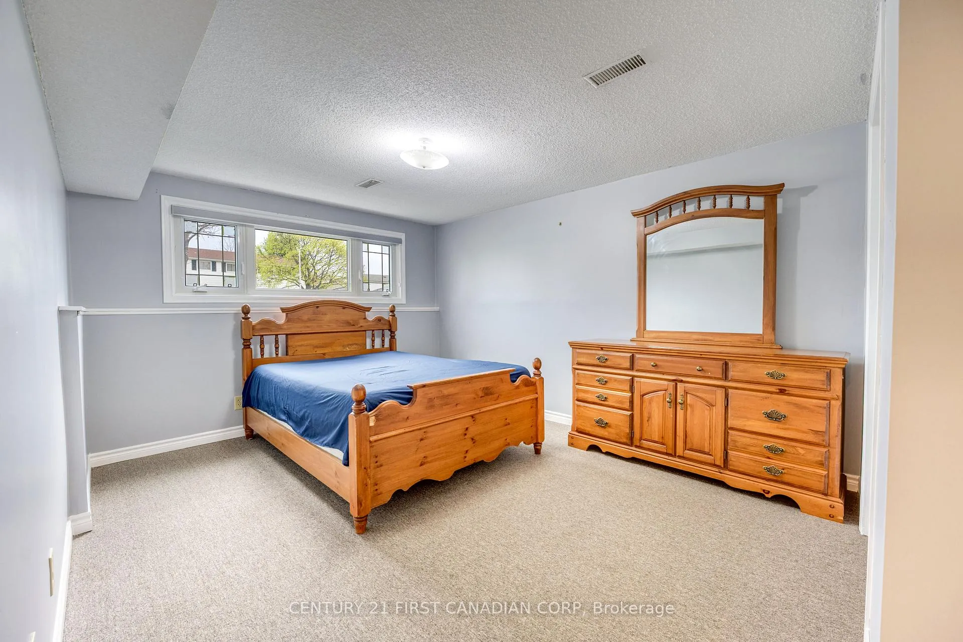 Photo 25 of 375 Trudeau Drive, Sarnia — HOMEH