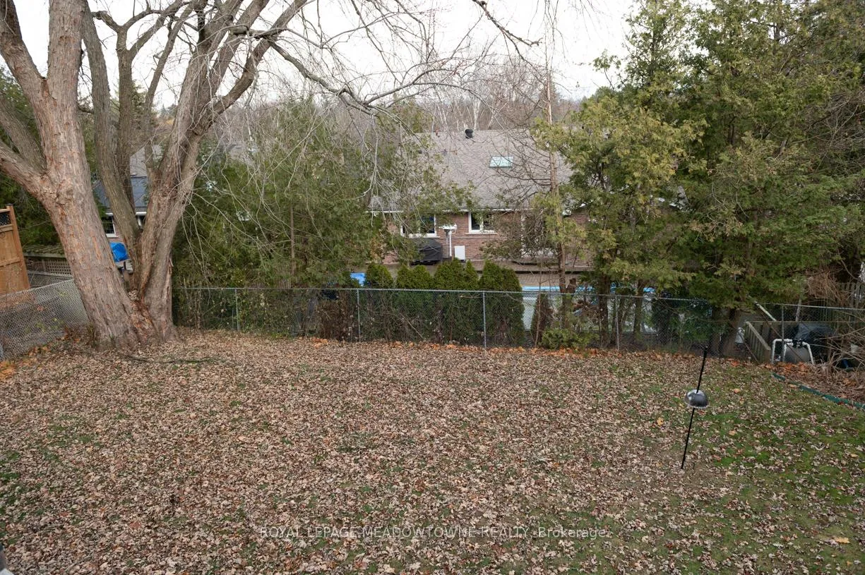 Photo 15 of 1435 Petrie Way, Mississauga, Clarkson — HOMEH