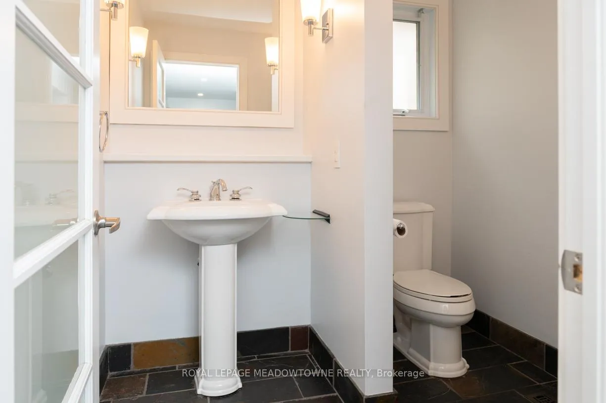Photo 21 of 1435 Petrie Way, Mississauga, Clarkson — HOMEH