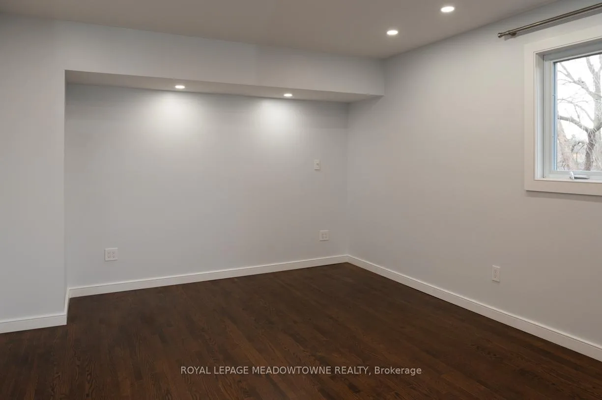 Photo 25 of 1435 Petrie Way, Mississauga, Clarkson — HOMEH