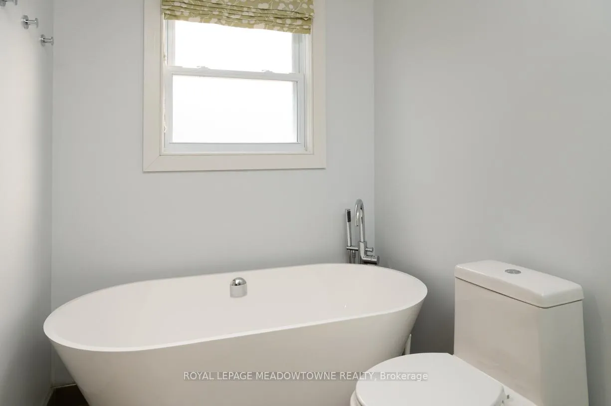 Photo 30 of 1435 Petrie Way, Mississauga, Clarkson — HOMEH