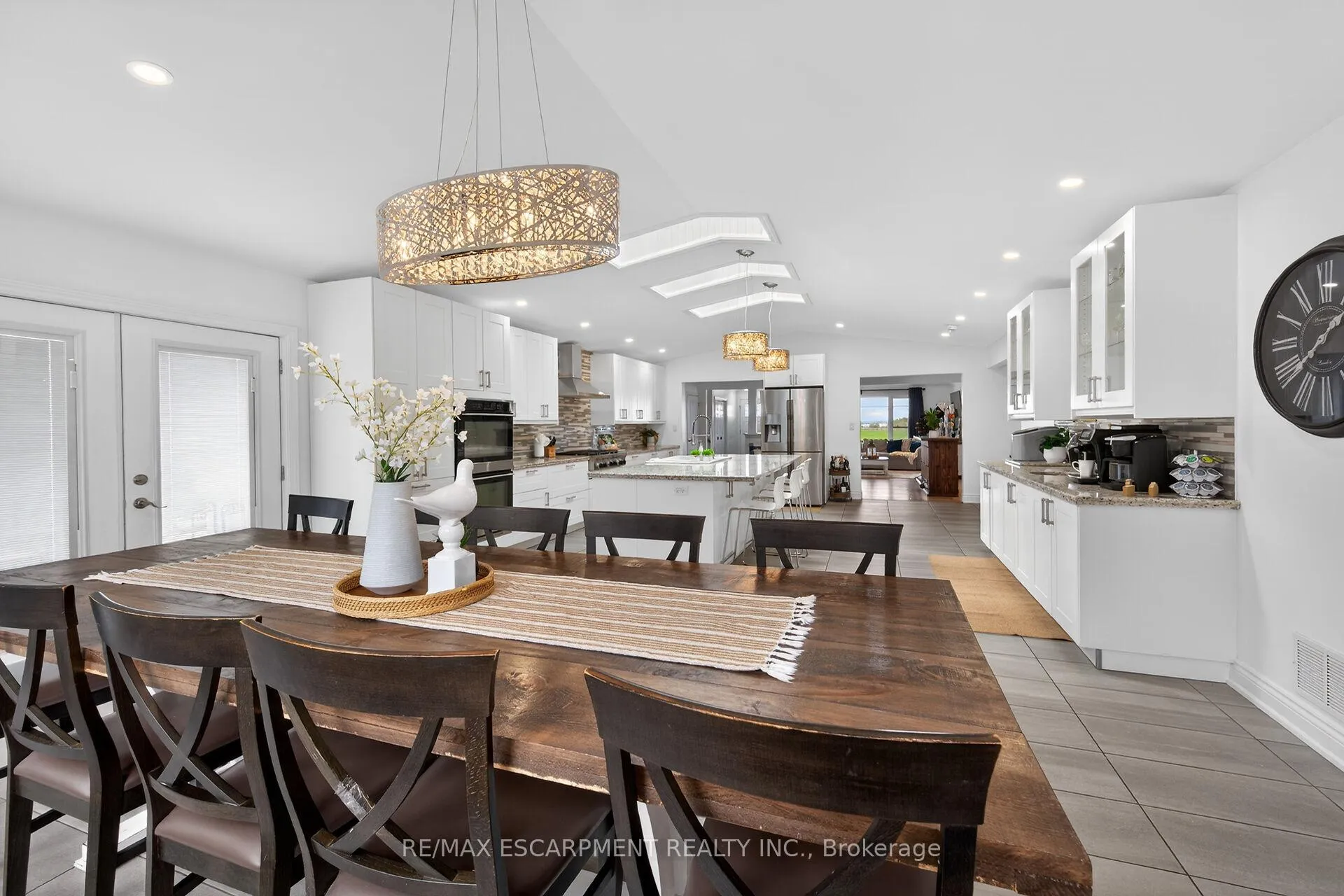 Photo 16 of 142 Mcneilly Road, Hamilton, Fruitland — HOMEH