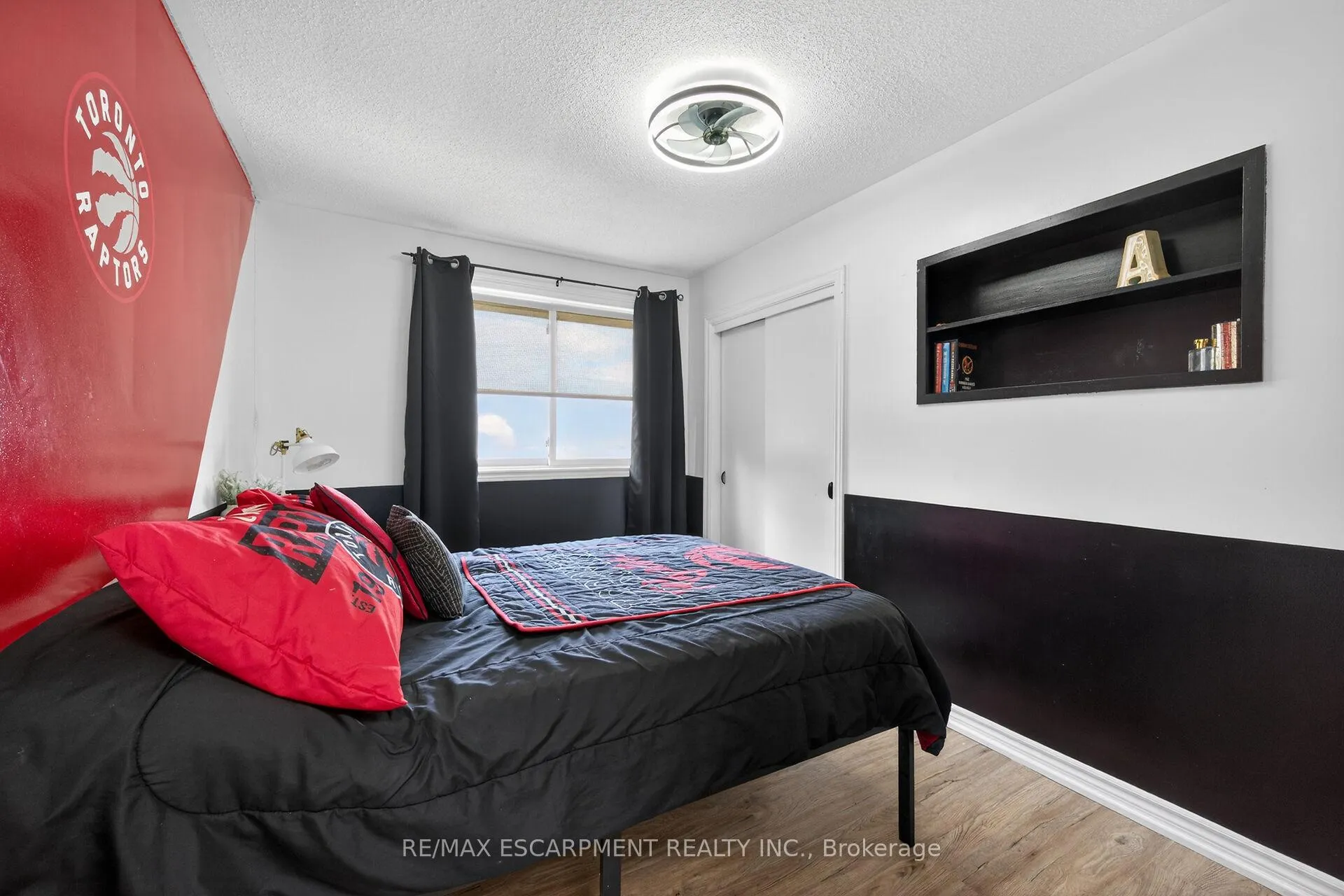 Photo 24 of 142 Mcneilly Road, Hamilton, Fruitland — HOMEH